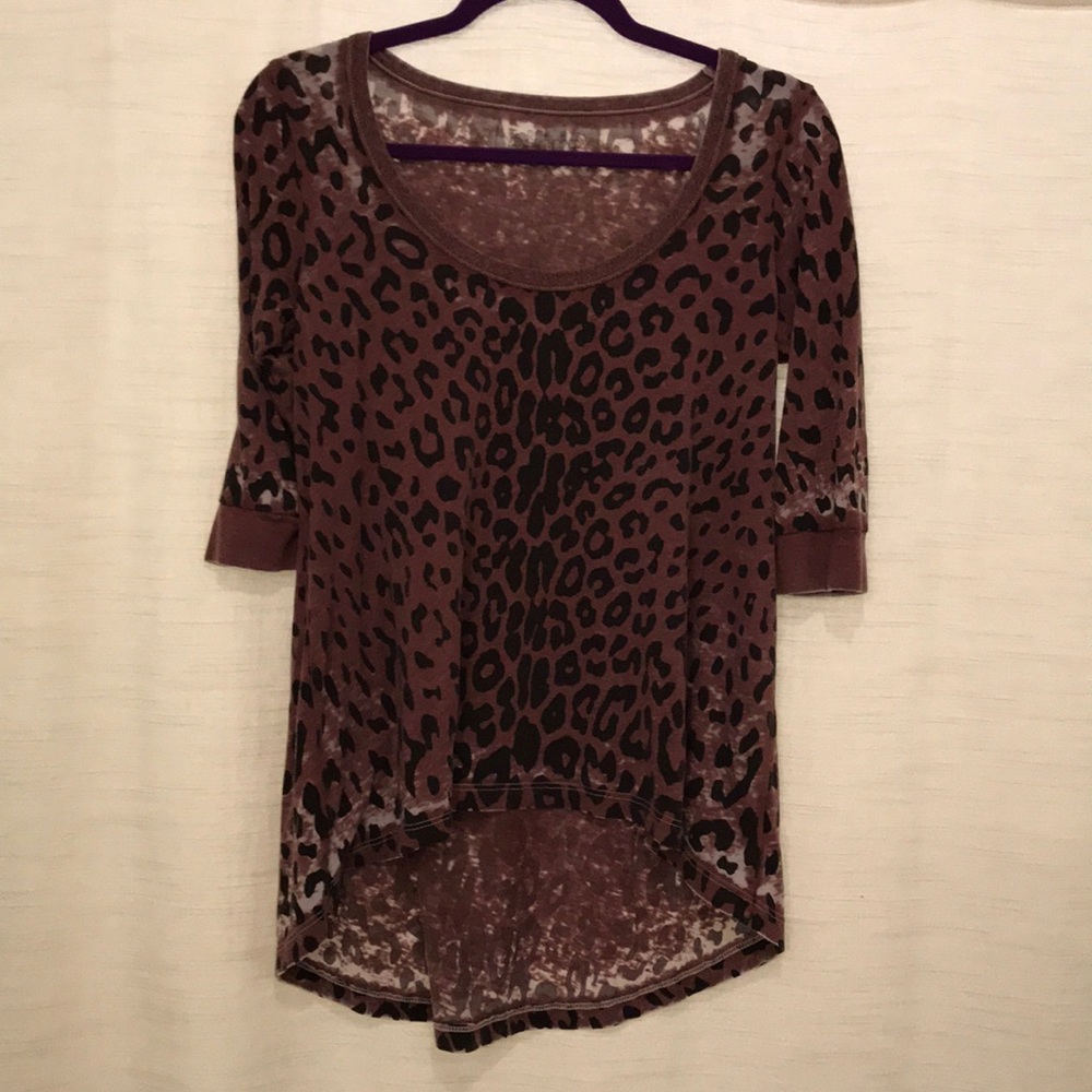 Leopard high low shirt.   So cute!!